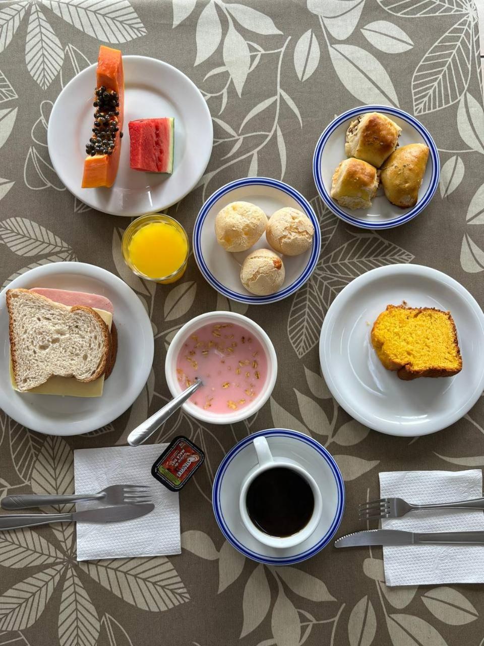 Acomodare Hotel- Sob Nova Direcao Tubarão Exteriör bild