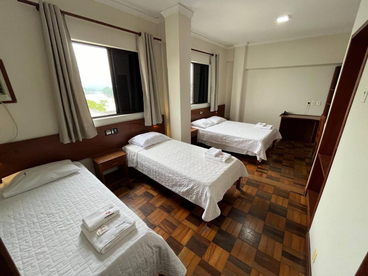 Acomodare Hotel- Sob Nova Direcao Tubarão Exteriör bild