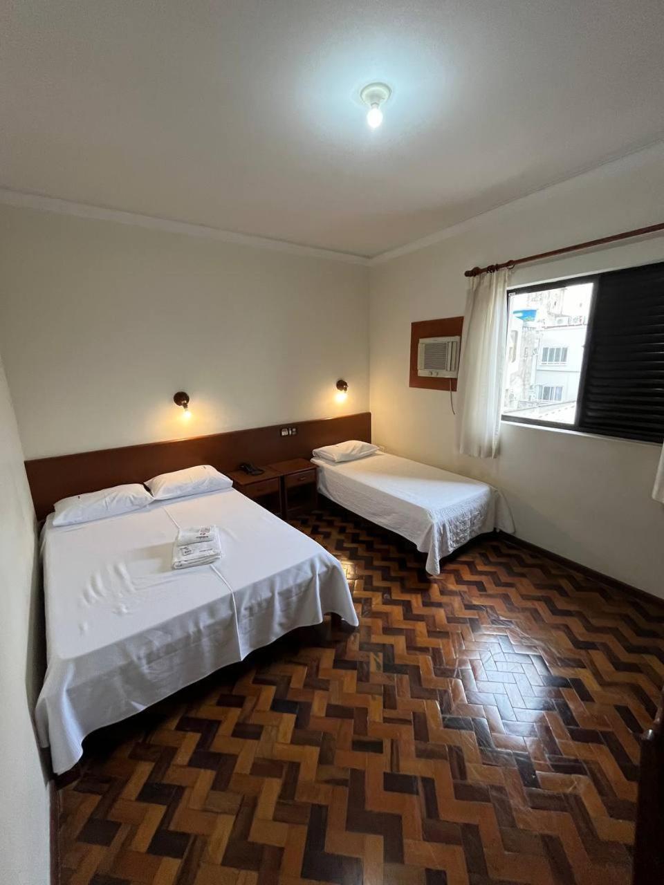 Acomodare Hotel- Sob Nova Direcao Tubarão Exteriör bild